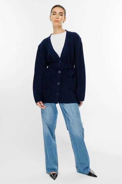 Tokalı Kemerli Lacivert Hırka