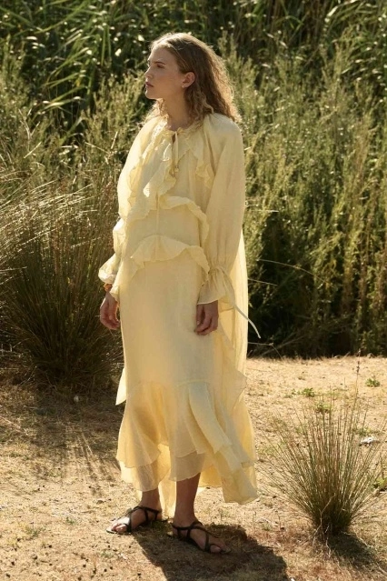 Volan Detaylı Butter Yellow Elbise