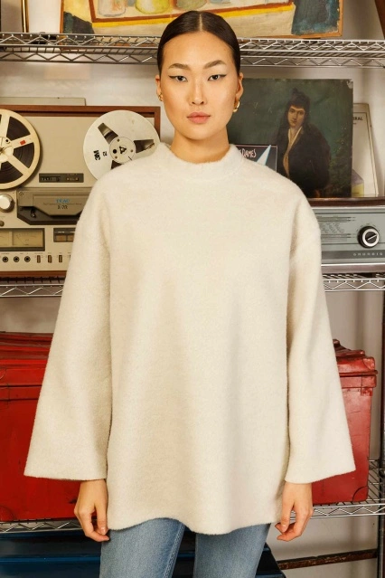 Yumuşak Dokulu Oversize Kazak - Taş