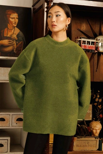 Yumuşak Dokulu Oversize Kazak - Zeytin Yeşili