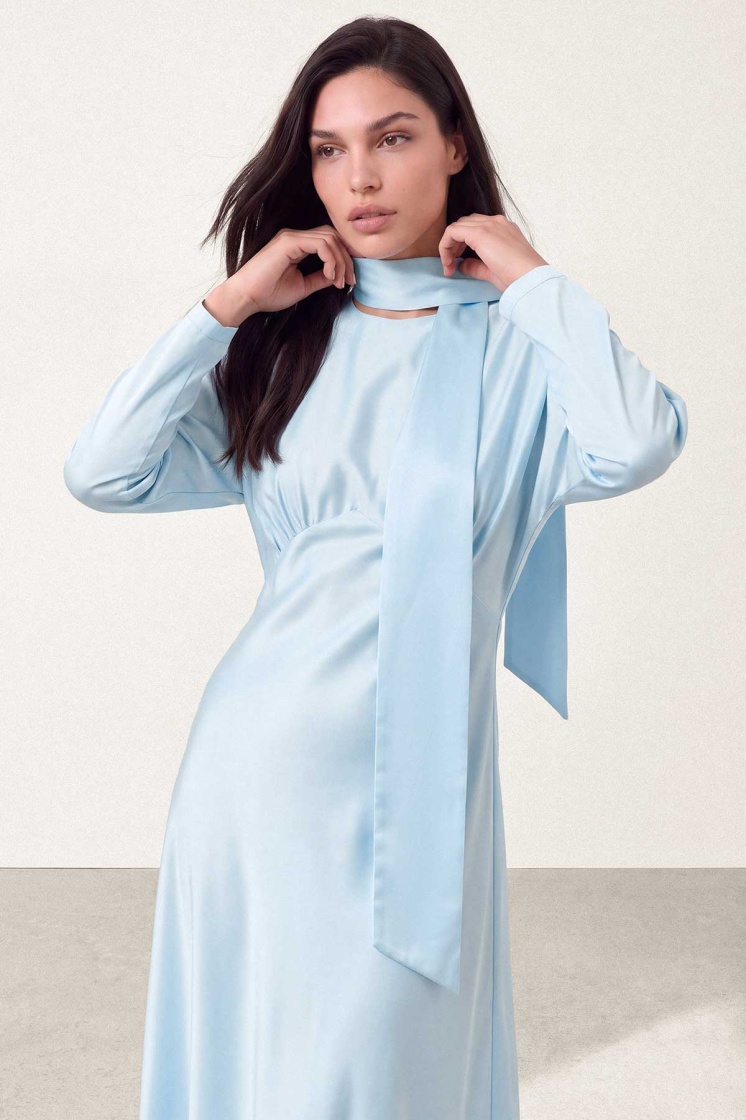 Büzgü Detaylı Saten Soft Mavi Elbise - 5