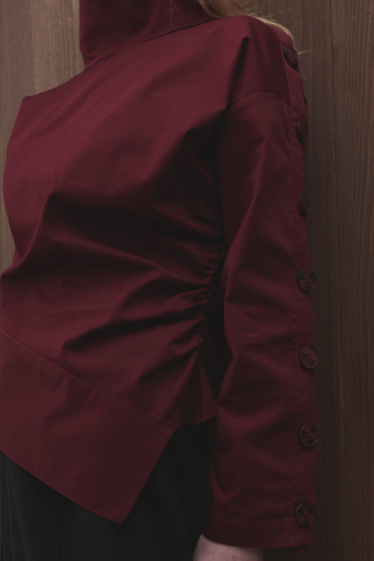 Düğme Detaylı Asimetrik Bordo Bluz