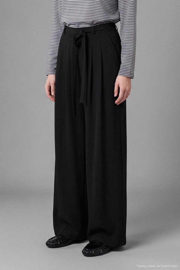 Kuşaklı Bol Paça Siyah Pantolon