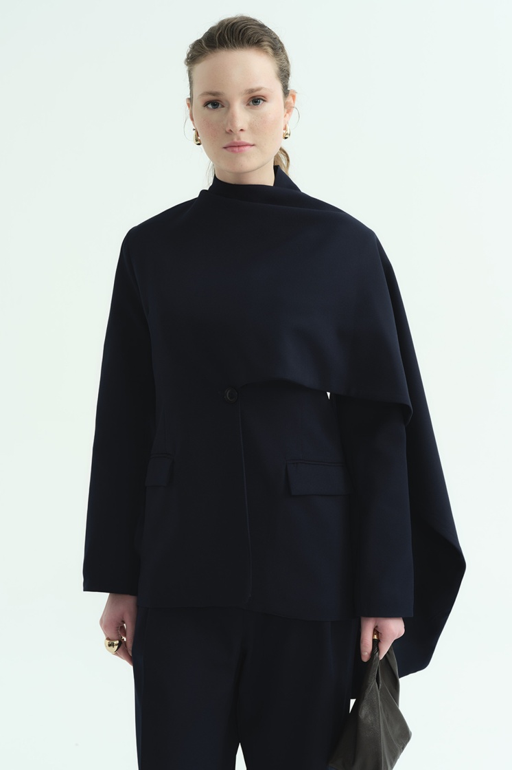 Pelerin Detaylı Lacivert Blazer Ceket