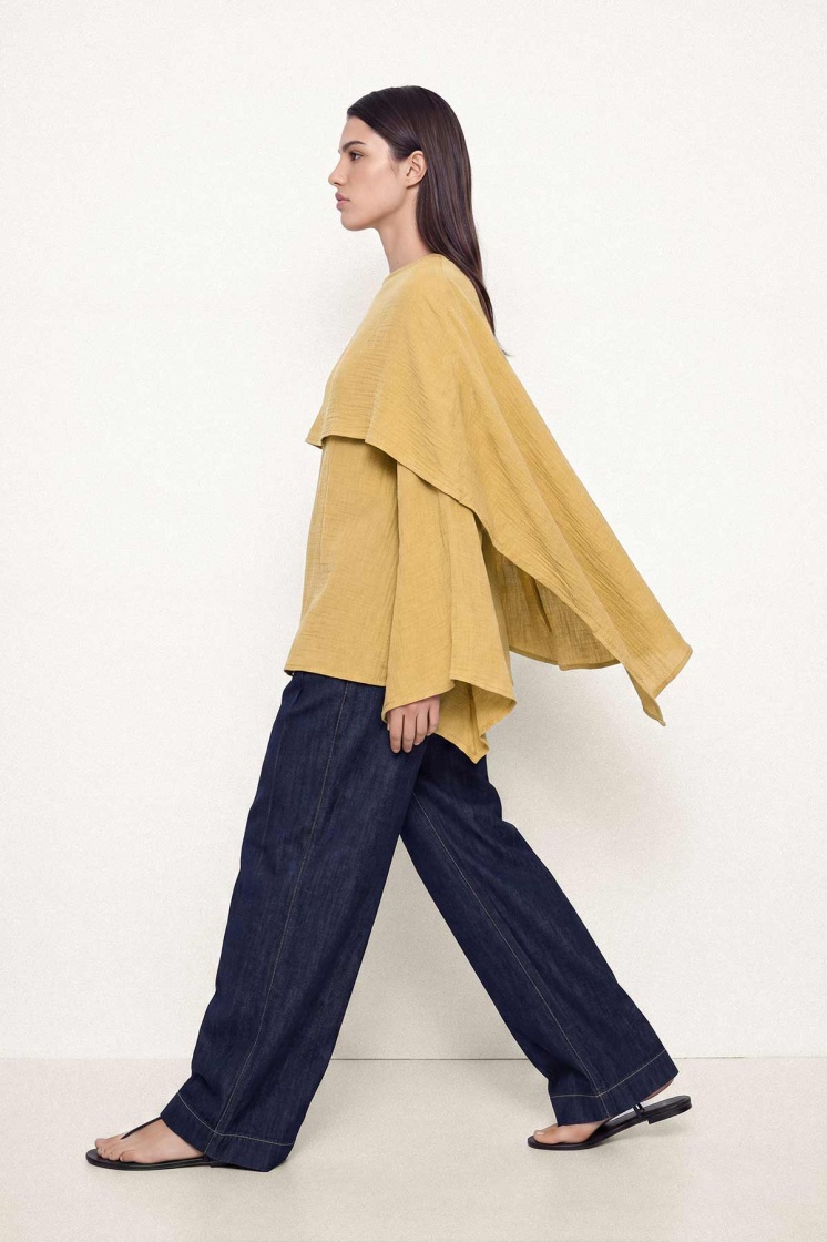 Pelerin Detaylı Soft Safran Tunik