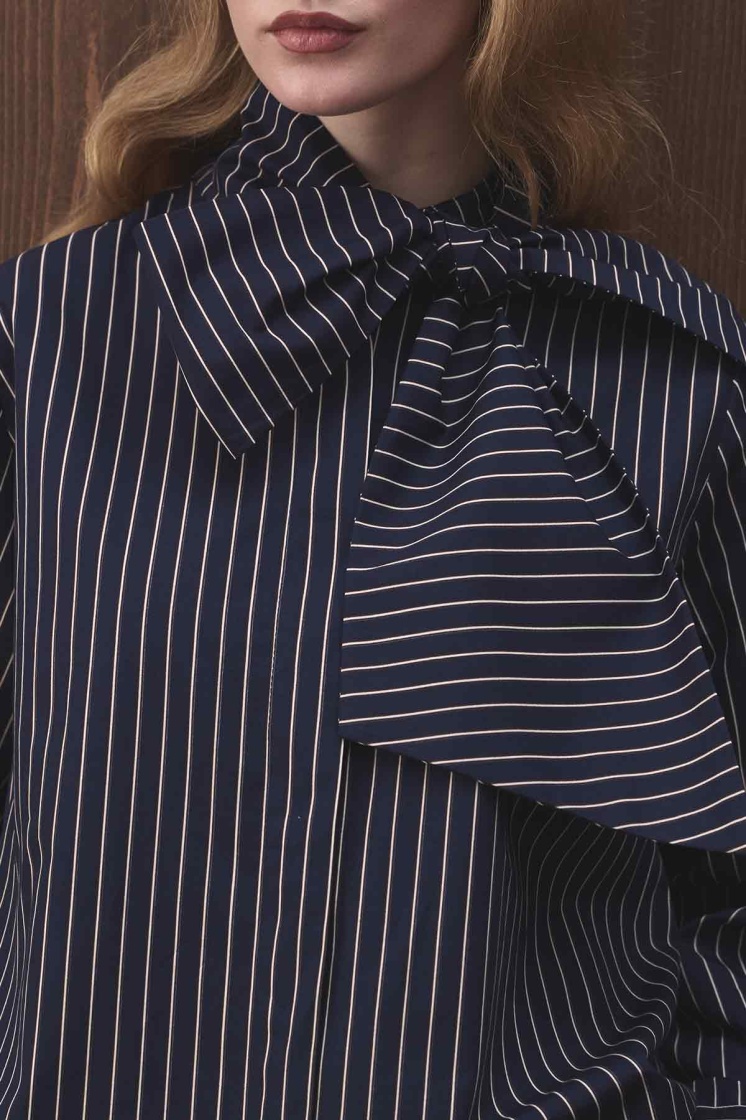 Premium Çıkarılabilir Bağlama Detaylı Çizgili Poplin Lacivert Gömlek