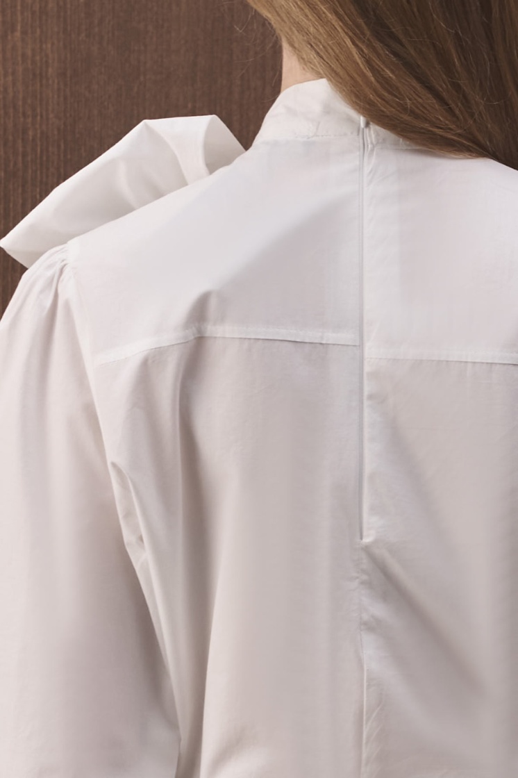 Premium Fiyonk Detaylı Poplin Ekru Gömlek
