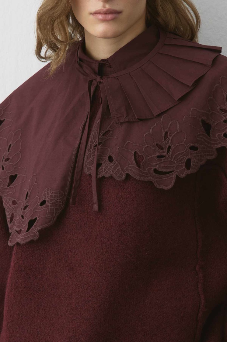 Premium Poplin Pilise Detaylı Nakışlı Bordo Yaka