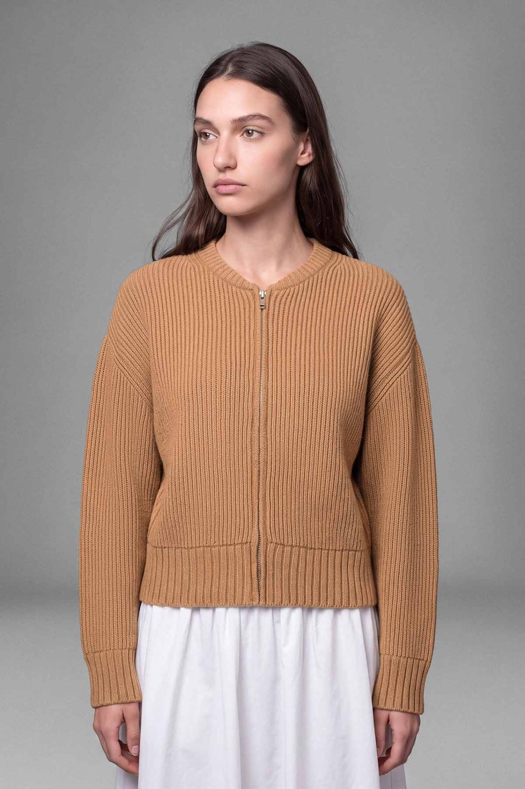 Selanik Dokulu Fermuarlı Camel Hırka